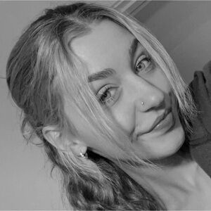 Meet your Posher, Halie